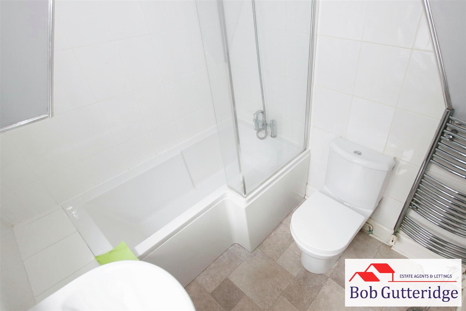 GROUND FLOOR BATHROOM